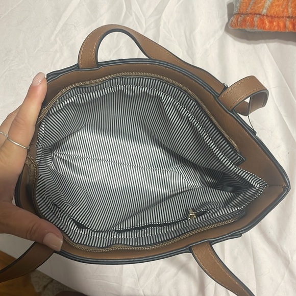 Brown purse - Picture 3 of 3